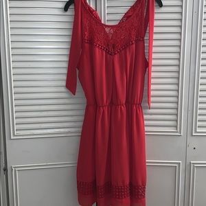 Nice designed dress for the kids!